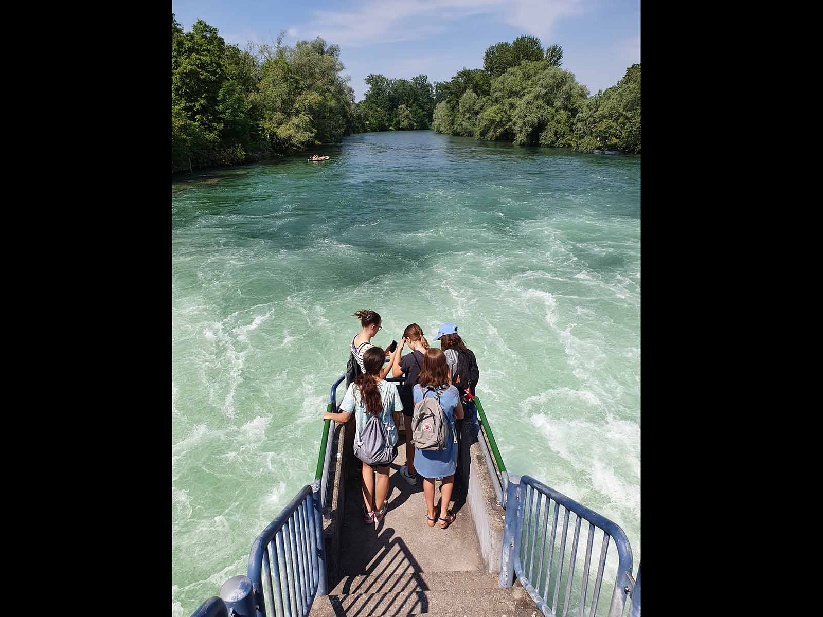 Höngger ch Sicher am und im Fluss