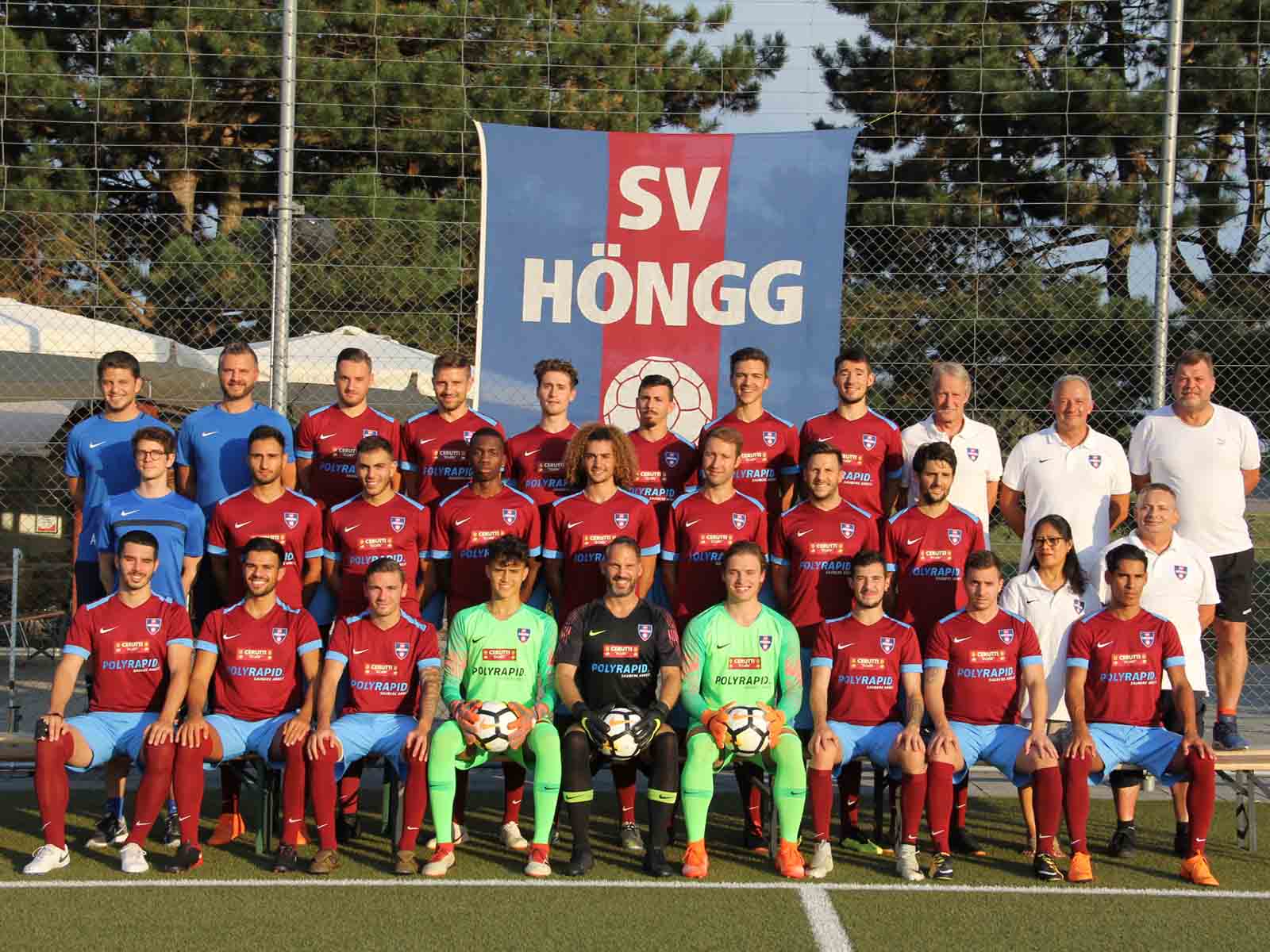 Glückliche 1. Mannschaft des SV Höngg