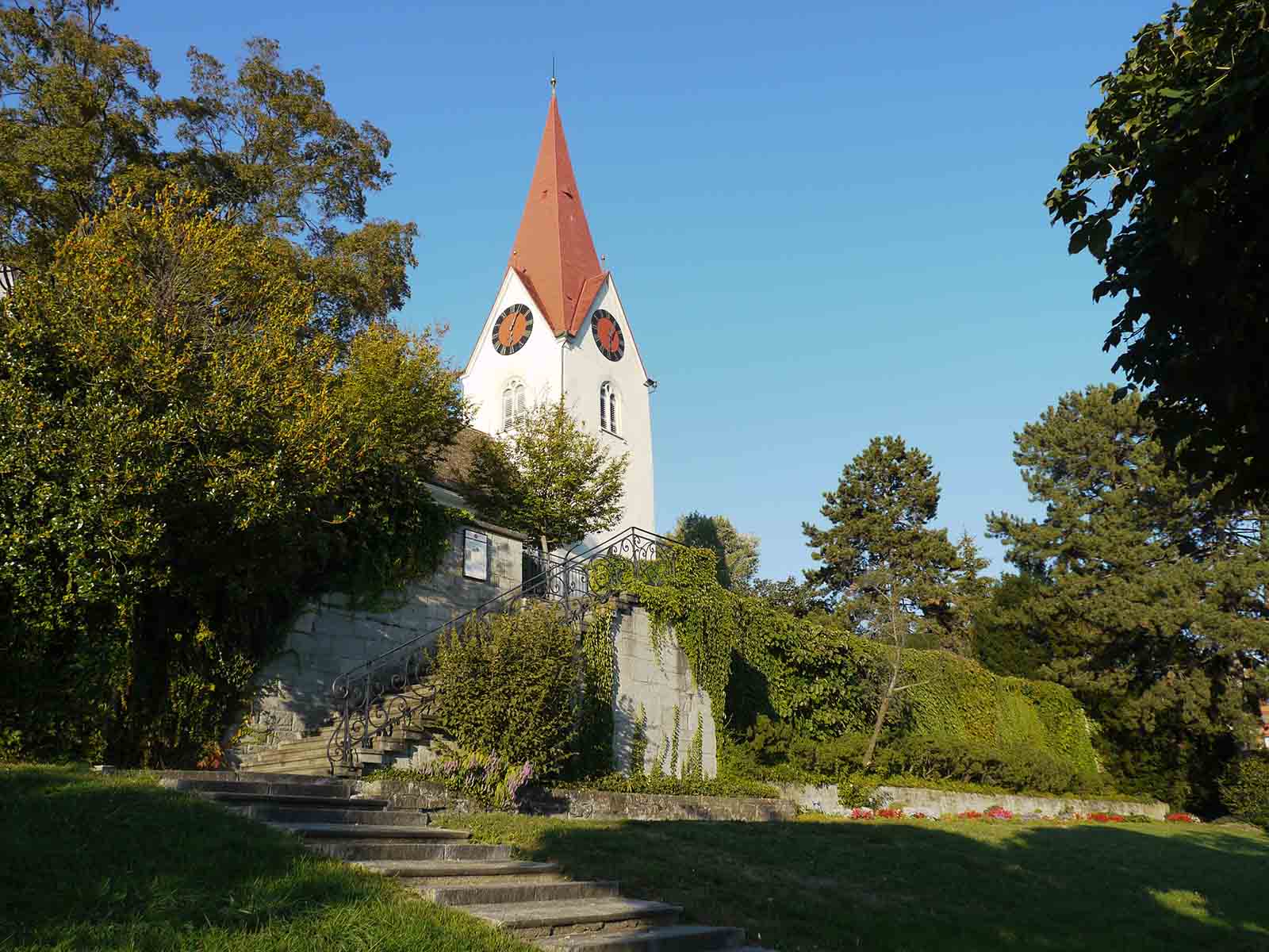 Höngger.ch | Friedhöfe und Bestattungswesen in Höngg