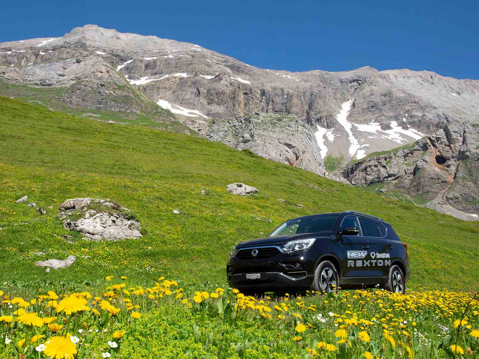 Der SsangYong Rexton sieht nicht nur so aus, als beherrsche er Offroad.