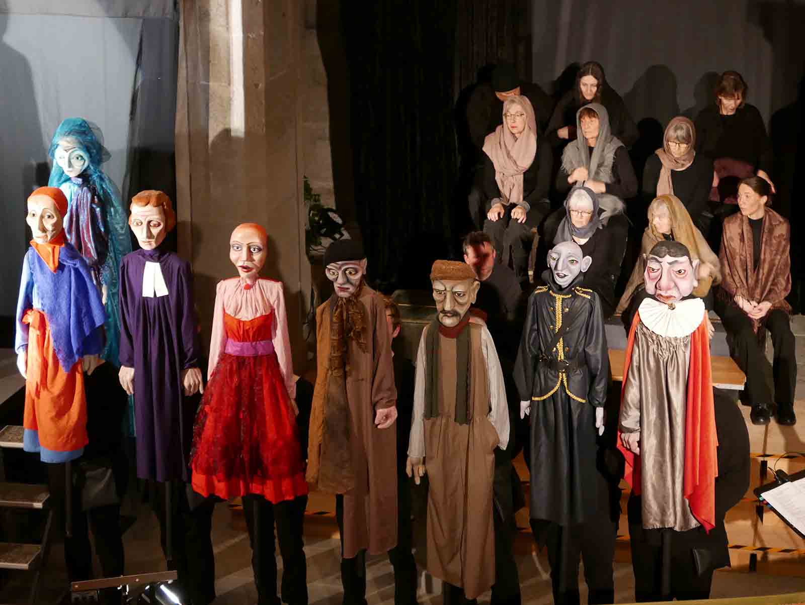 Das Theaterstück "Himmel und Höll" befasst sich mit den grossen Themen des Lebens.