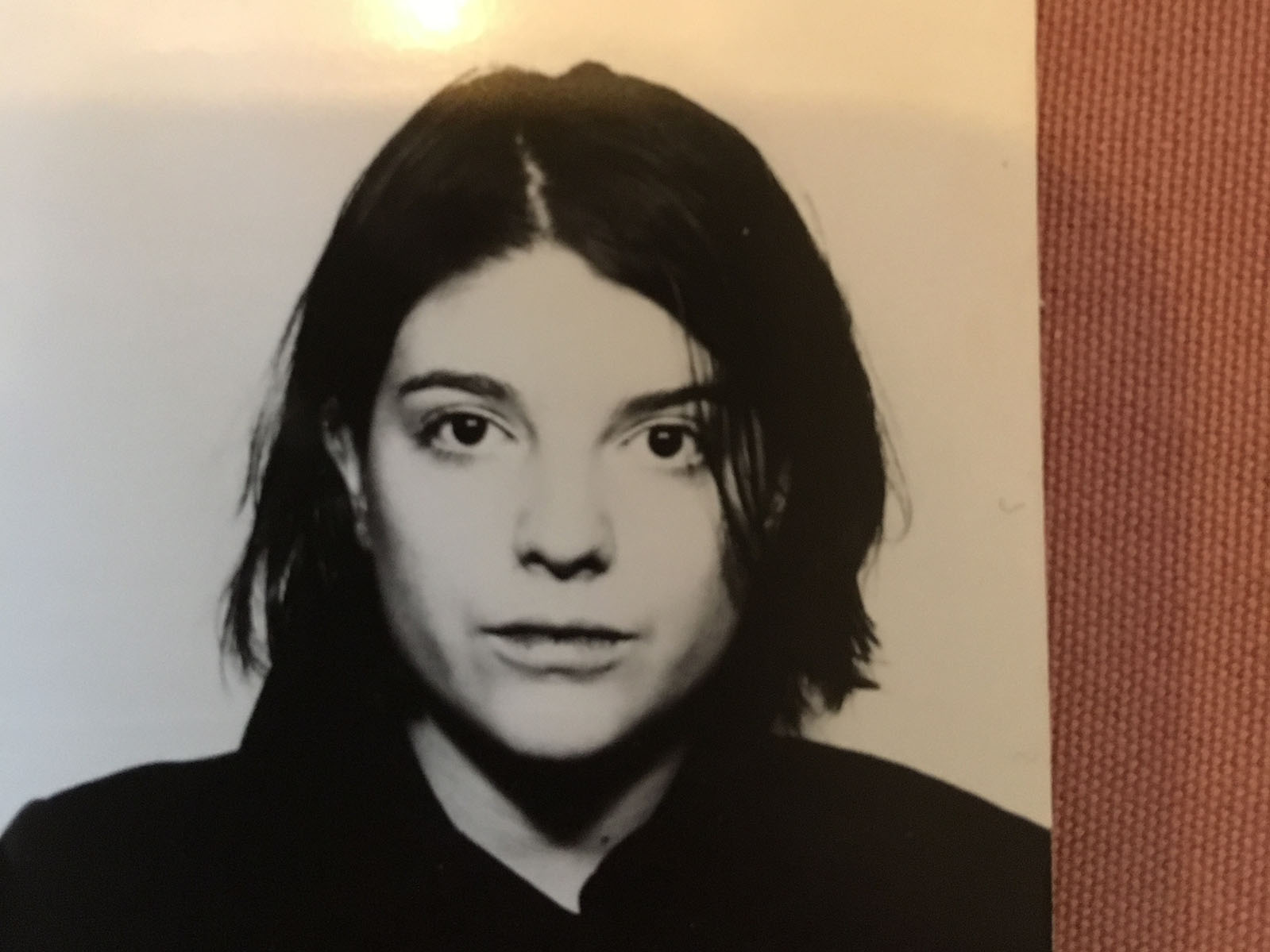 Die 90er Jahre waren hart. aber für 1 Stutz gabs 4 kultige Passfotos. 1997.