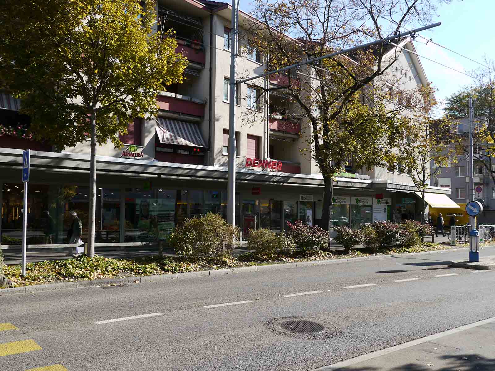 Hierhin wird die Bushaltestelle des 38ers stadtauswärts verschoben.