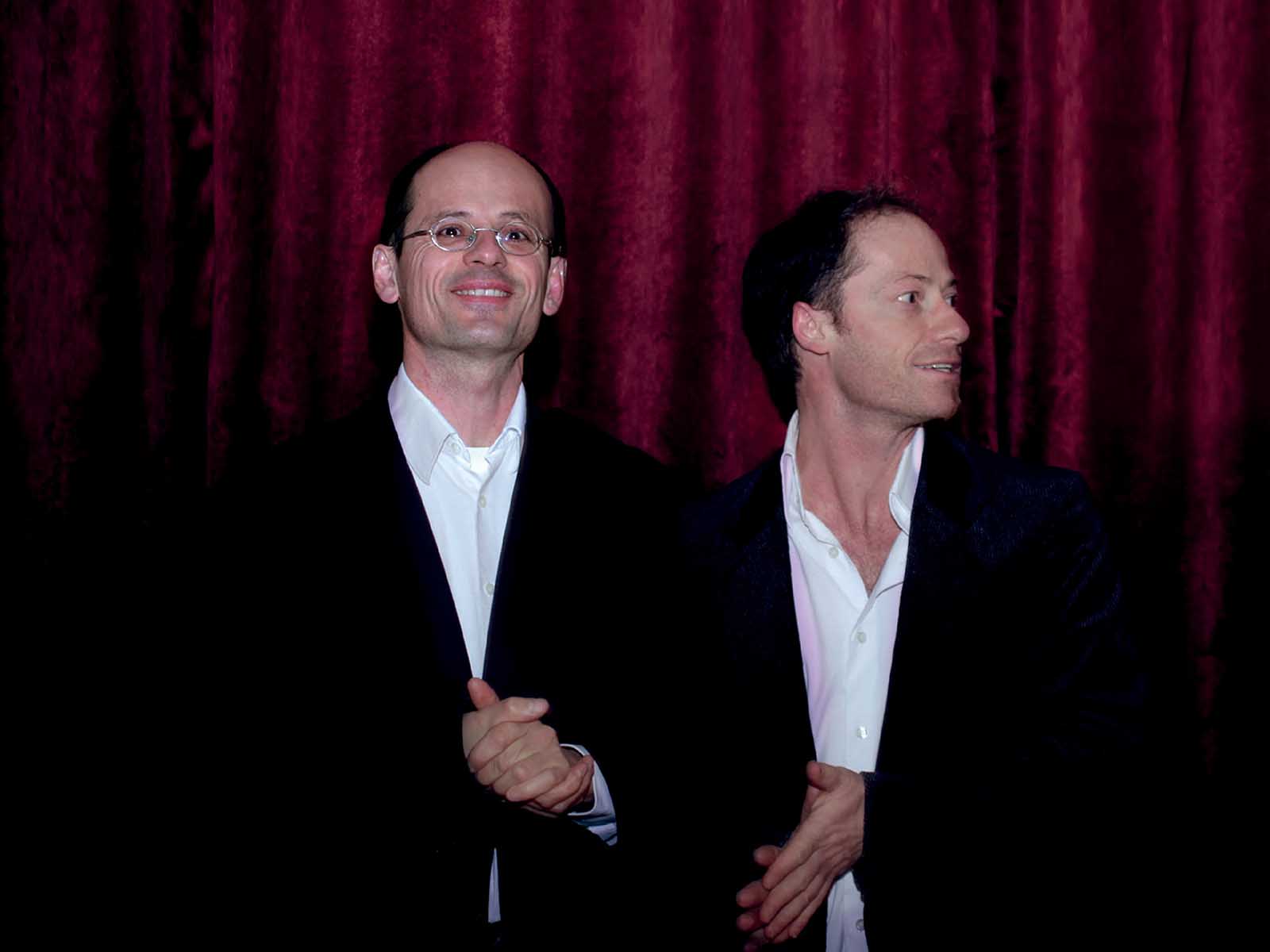 Die Bündner Brüdern Marco und Vicenzo Todisco mit ihrem Programm "MUSICHeSTORIE"