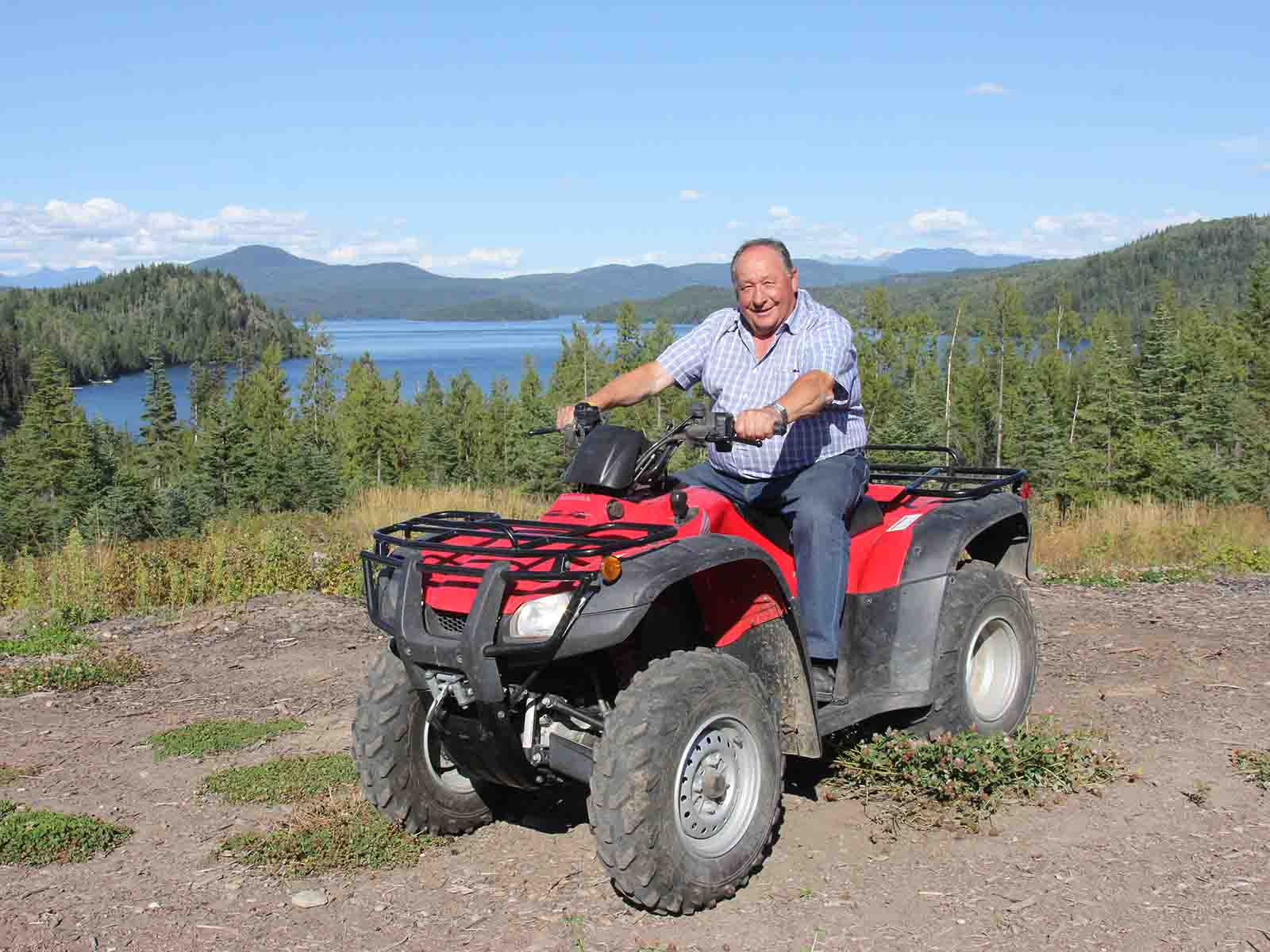 Ernst Geering in Kanada bei einer seiner Lieblingsbeschäftigungen