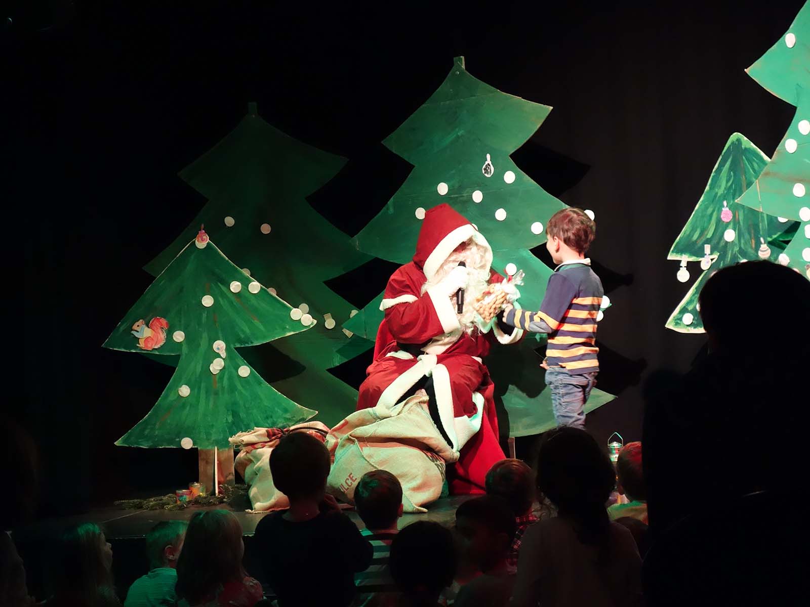Samichlaus kommt nach Höngg