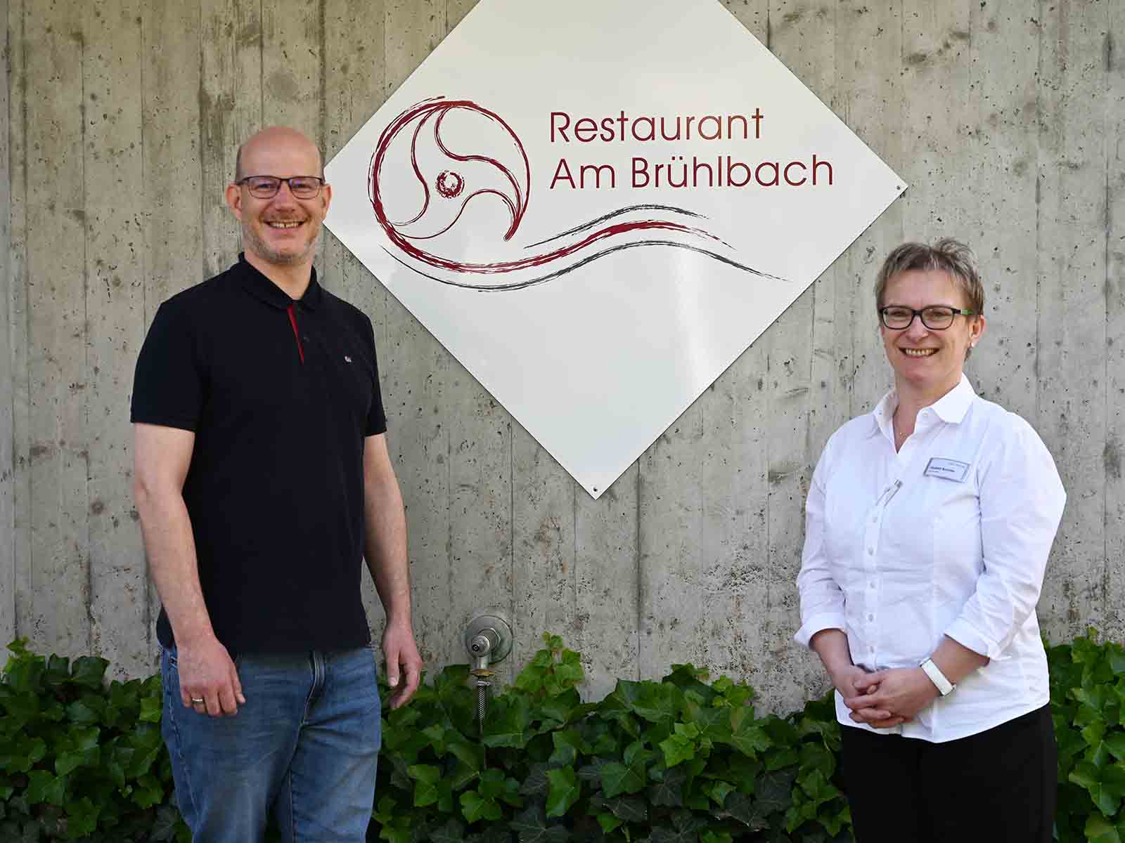 Benjamin Binder übergibt das Amt des «Chef de Service» an Elisabeth Butschke.