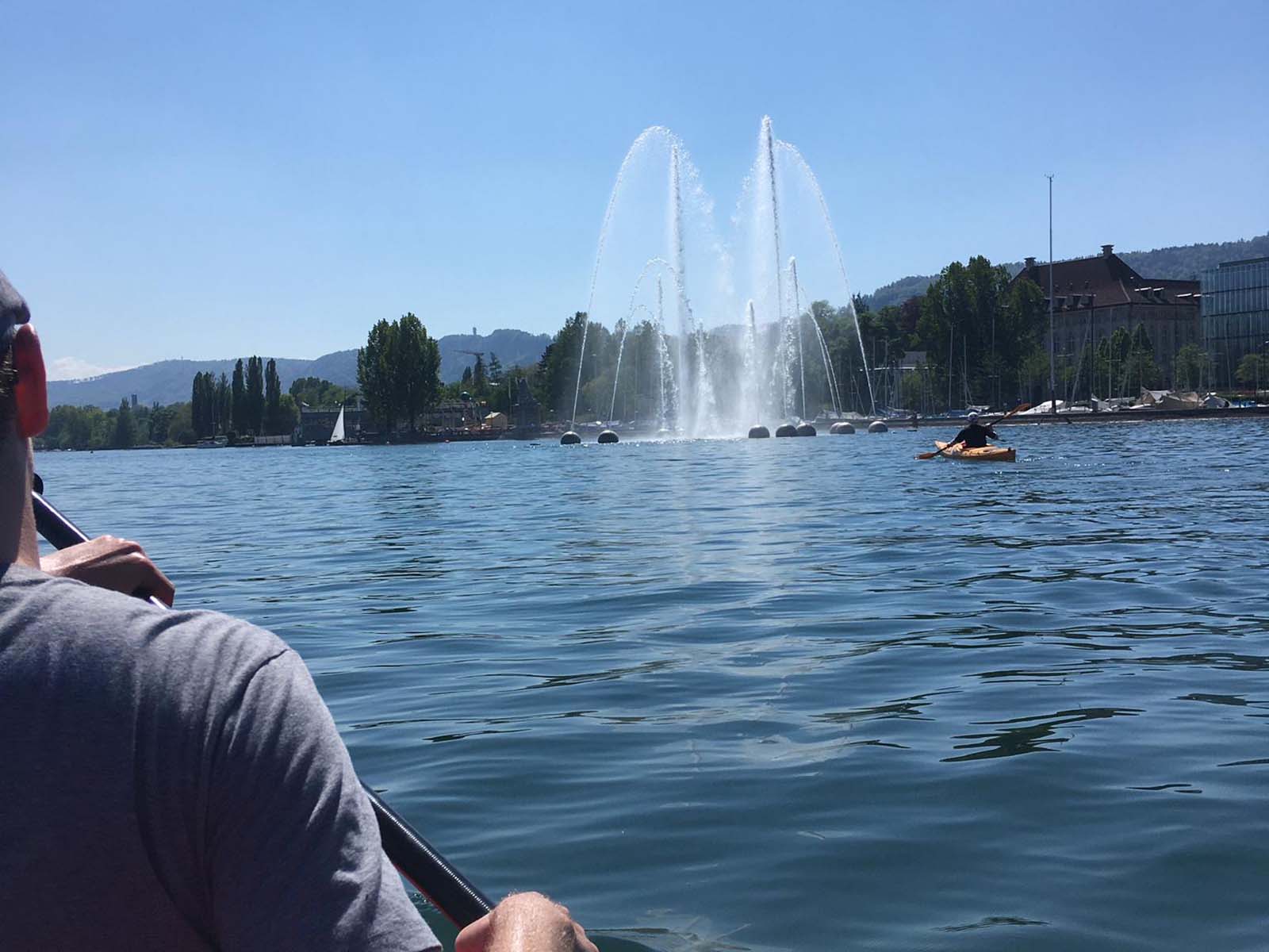 Tiefenentspannt kajaken auf dem Zürichsee