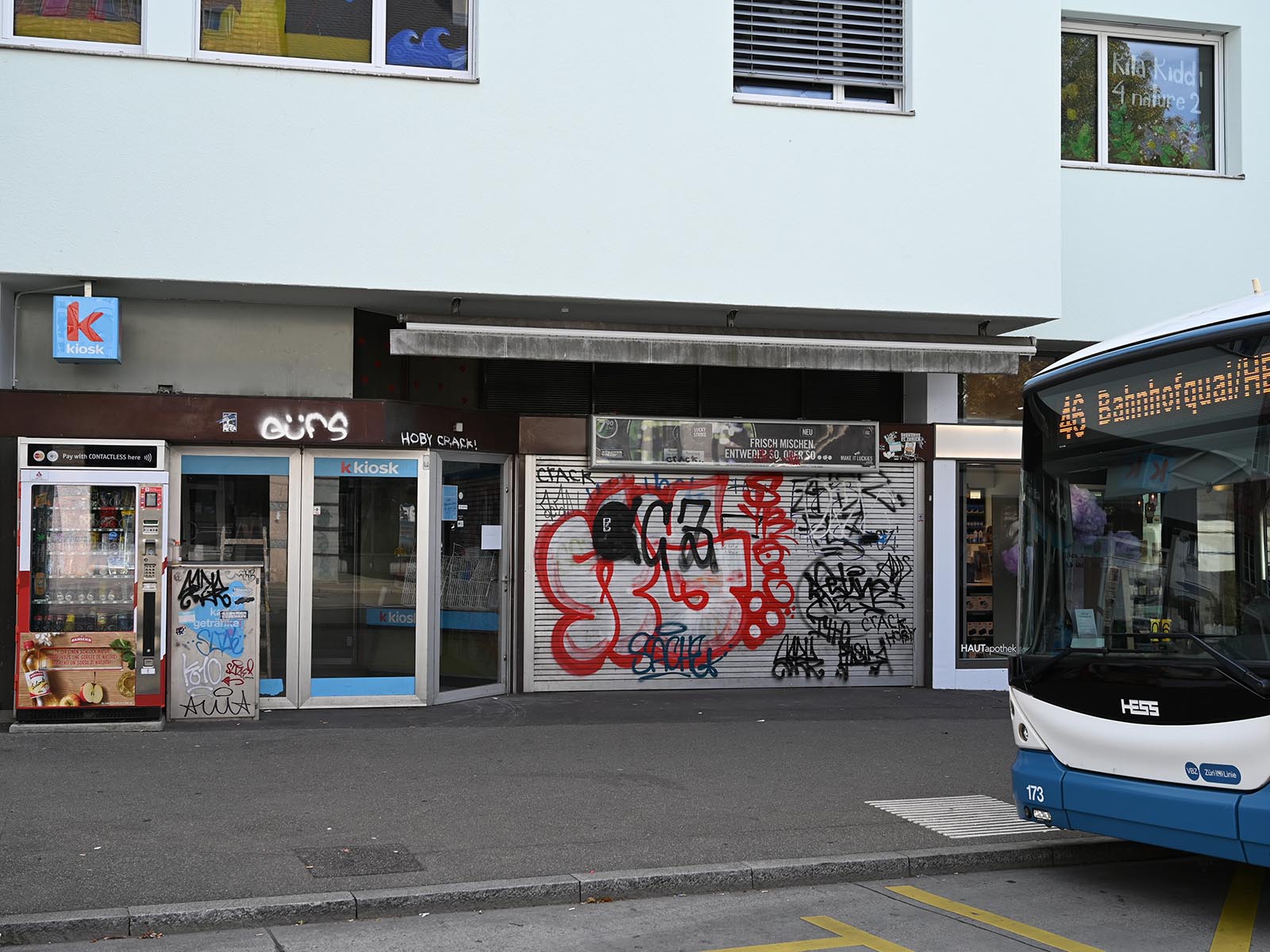 Der Kiosk am Meierhofplatz ist seit Ende Juli geschlossen. Nachfolge (noch) unbekannt.