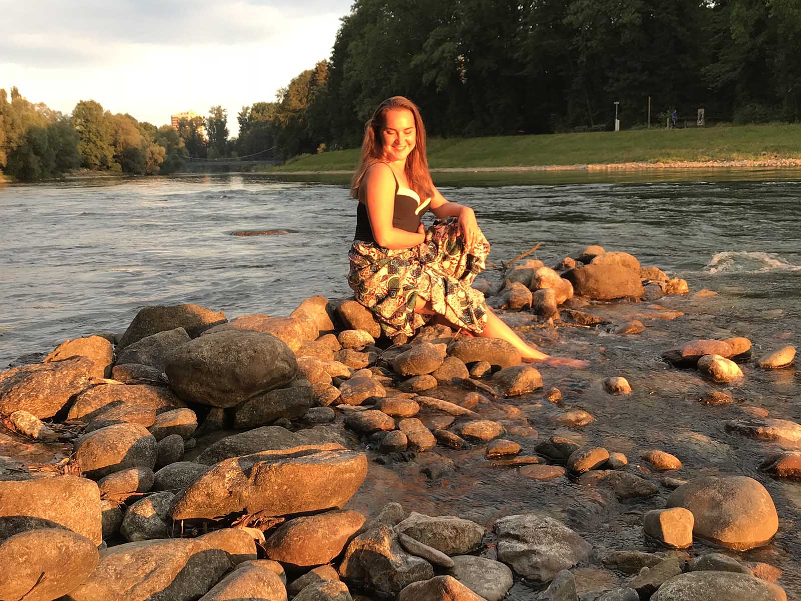 Lena de Carli geniesst es sehr, direkt an der Limmat zu wohnen.