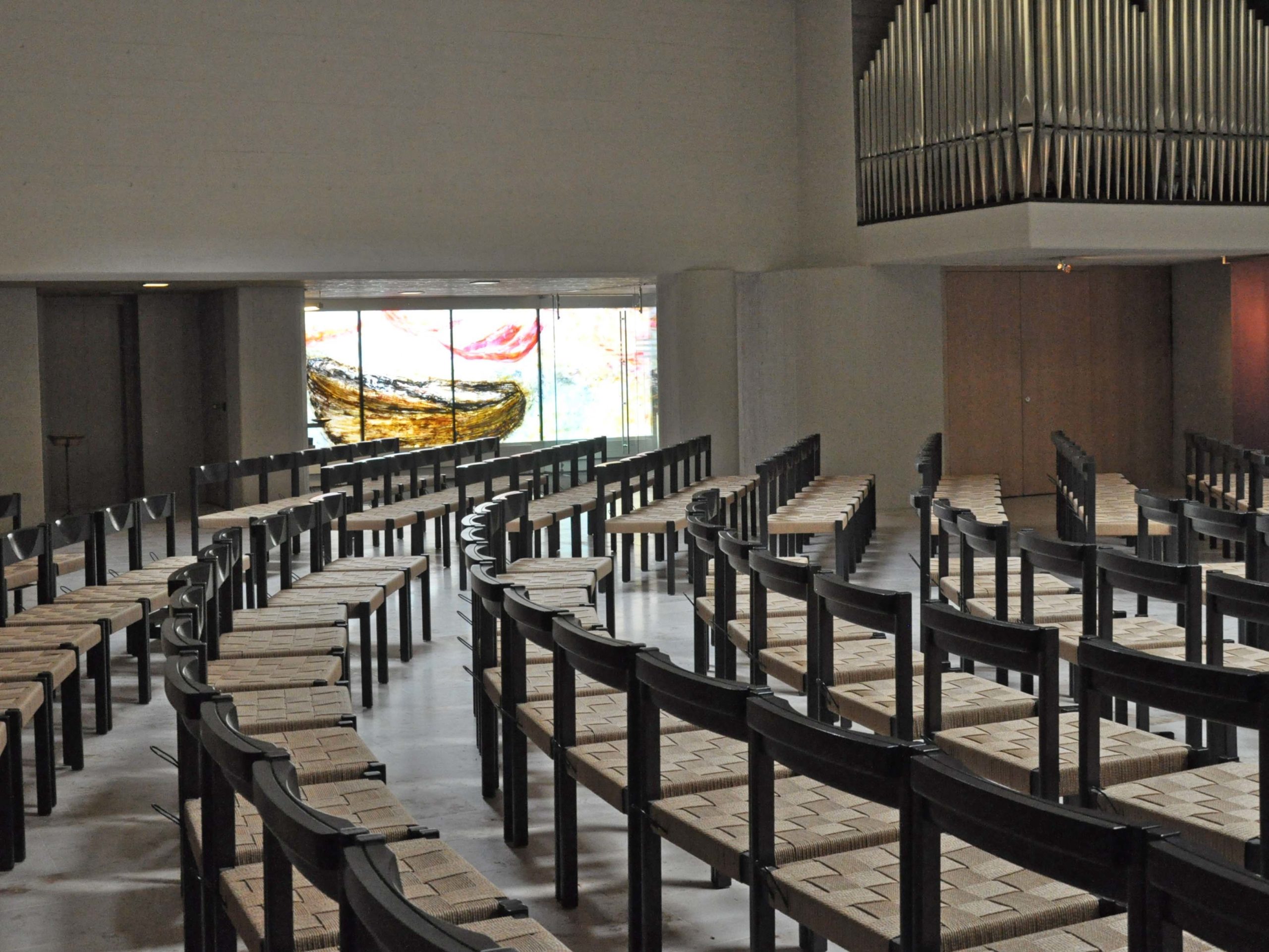 Am 7. März überträgt das Schweizer Fernsehen den Gottesdienst aus der Katholischen Kirche Heilig Geist.