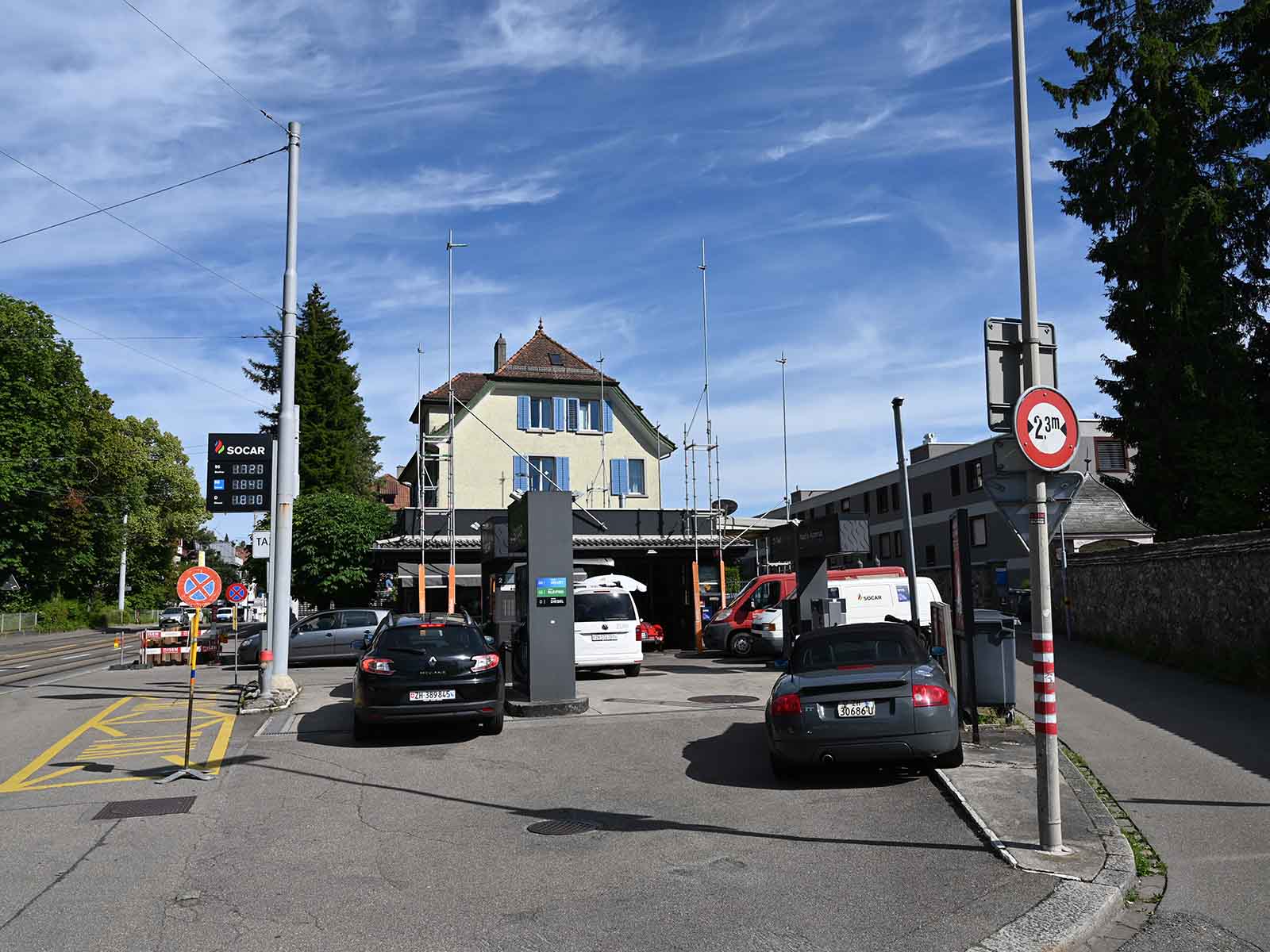 Das Bauprojekt für die Socar Tankstelle ist ausgesteckt.