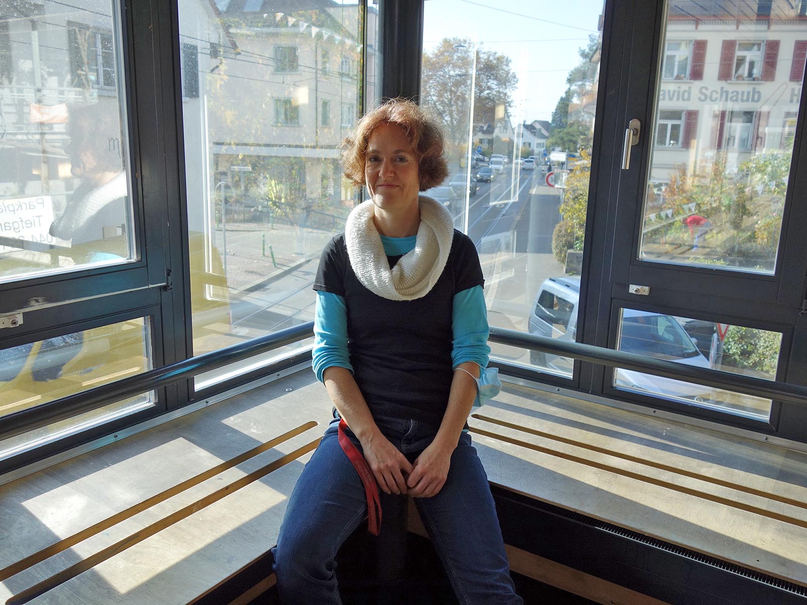 Im Zentrum von Höngg angekommen: Silvana Kohler freut sich auf «ihr» neues Quartier.